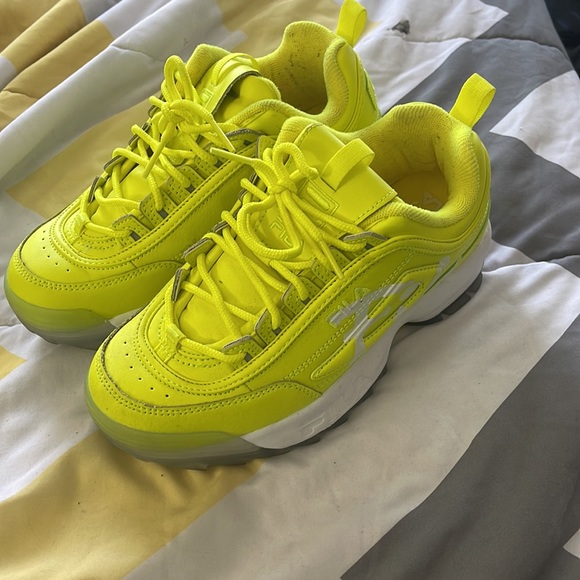 FILA - Picture 2 of 2